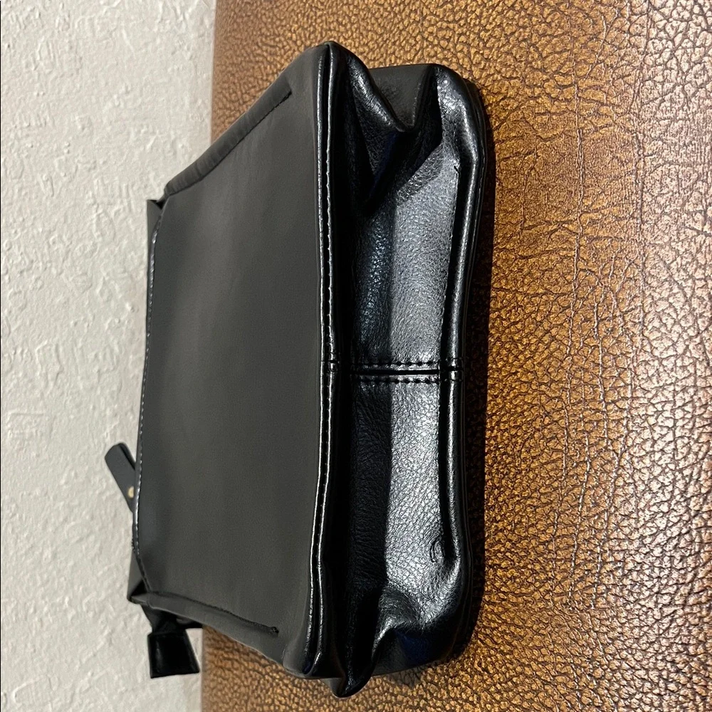 Like New Polo Videng Black Leather like Messenger Bag with 4 Zipper areas!